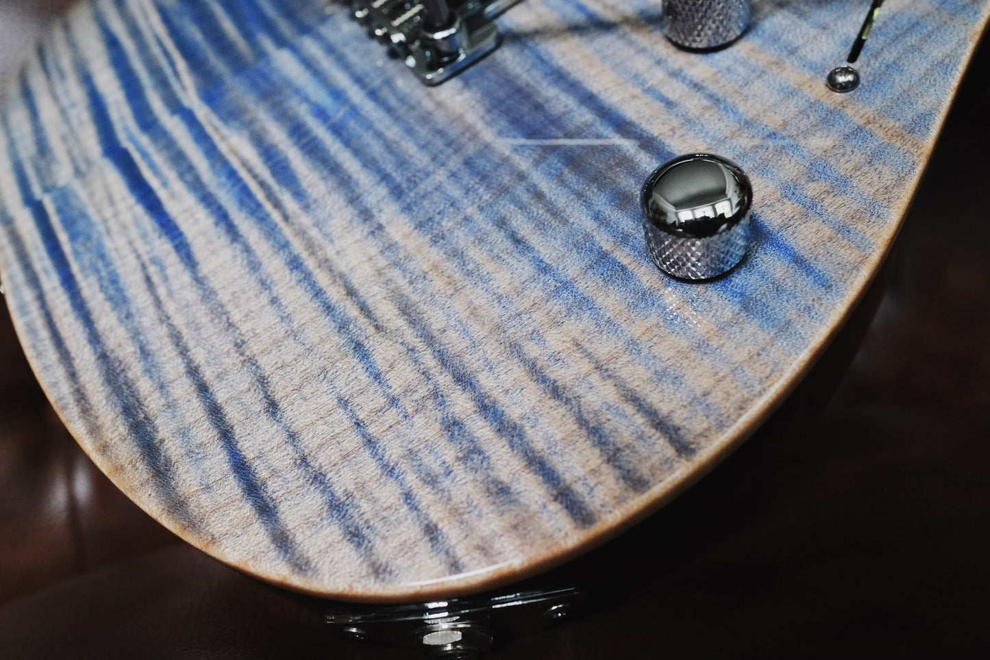 Suhr Modern Plus Trans Blue Denim 79394