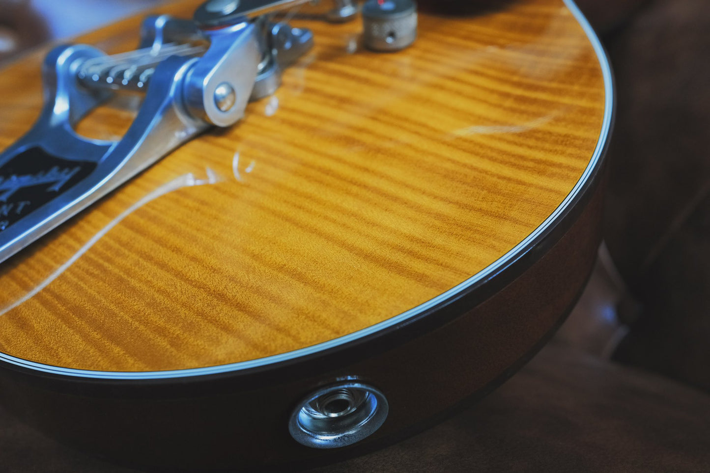 Gretsch G6134TFM-NH Nigel Hendroff Signature Penguin Amber Flame (Used)