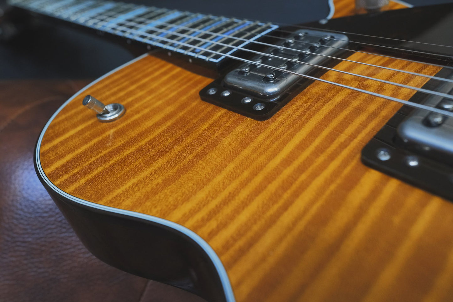 Gretsch G6134TFM-NH Nigel Hendroff Signature Penguin Amber Flame (Used)