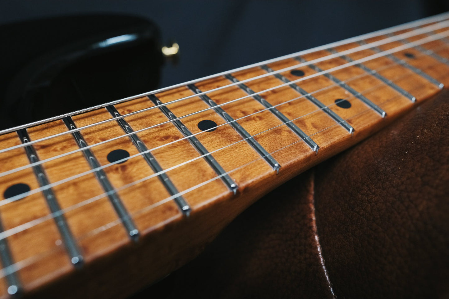 Suhr Mateus Asato Signature Classic S Black