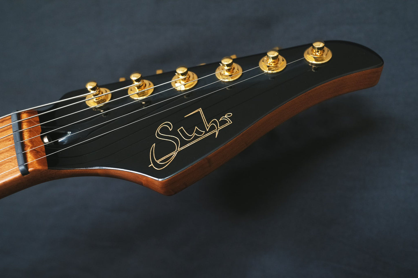 Suhr Mateus Asato Signature Classic S Black