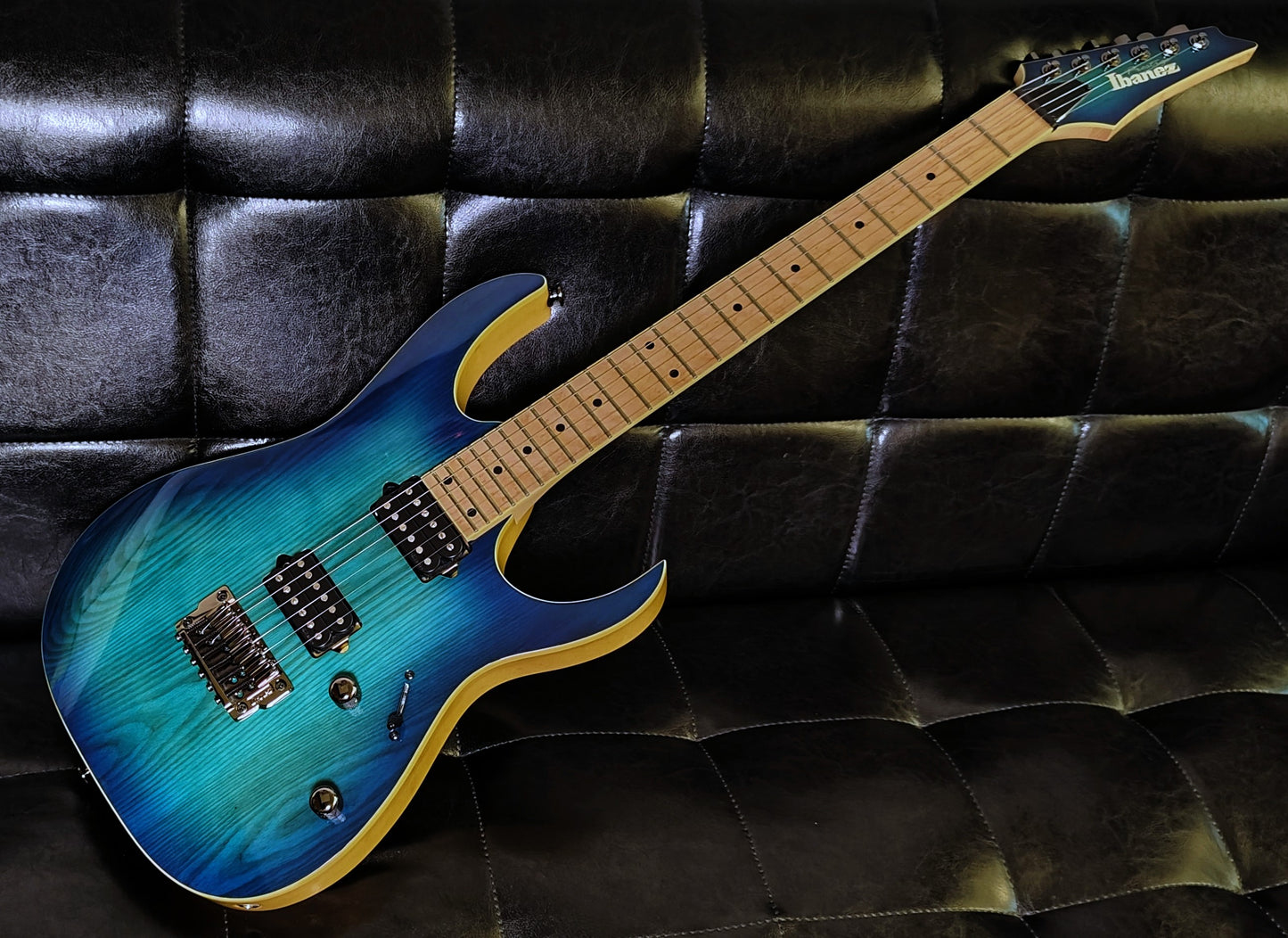Ibanez Prestige RG652AHMFX - Nebula Green Burst (Used)