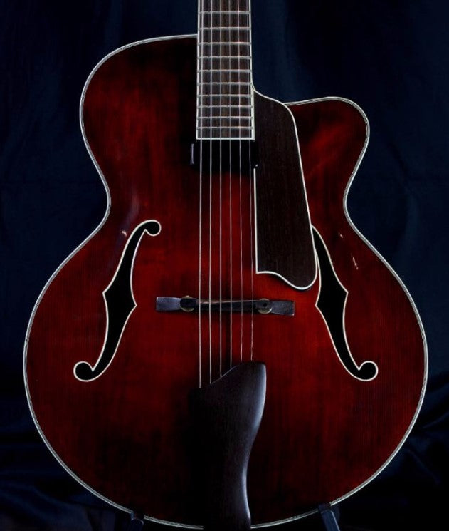 Eastman AR605CE