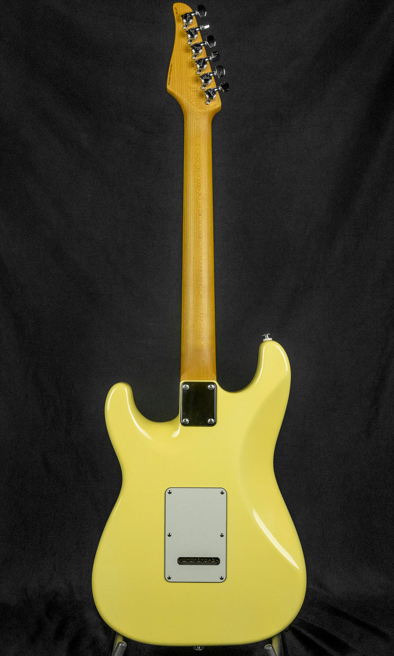 Suhr Classic S Dealer Select Vintage Yellow Roasted Maple Fingerboard