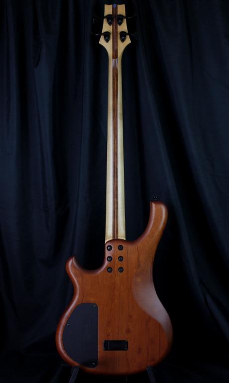 Ristola Fretless 4