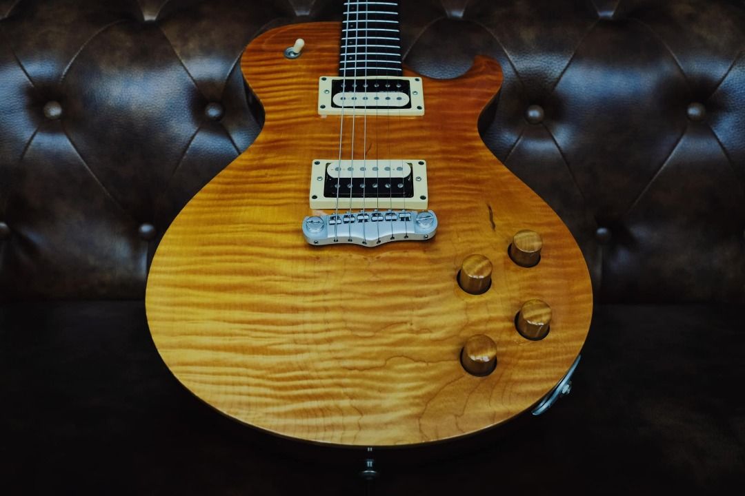 Schroeder Radio Lane Trad. Singlecut Custom (Used)