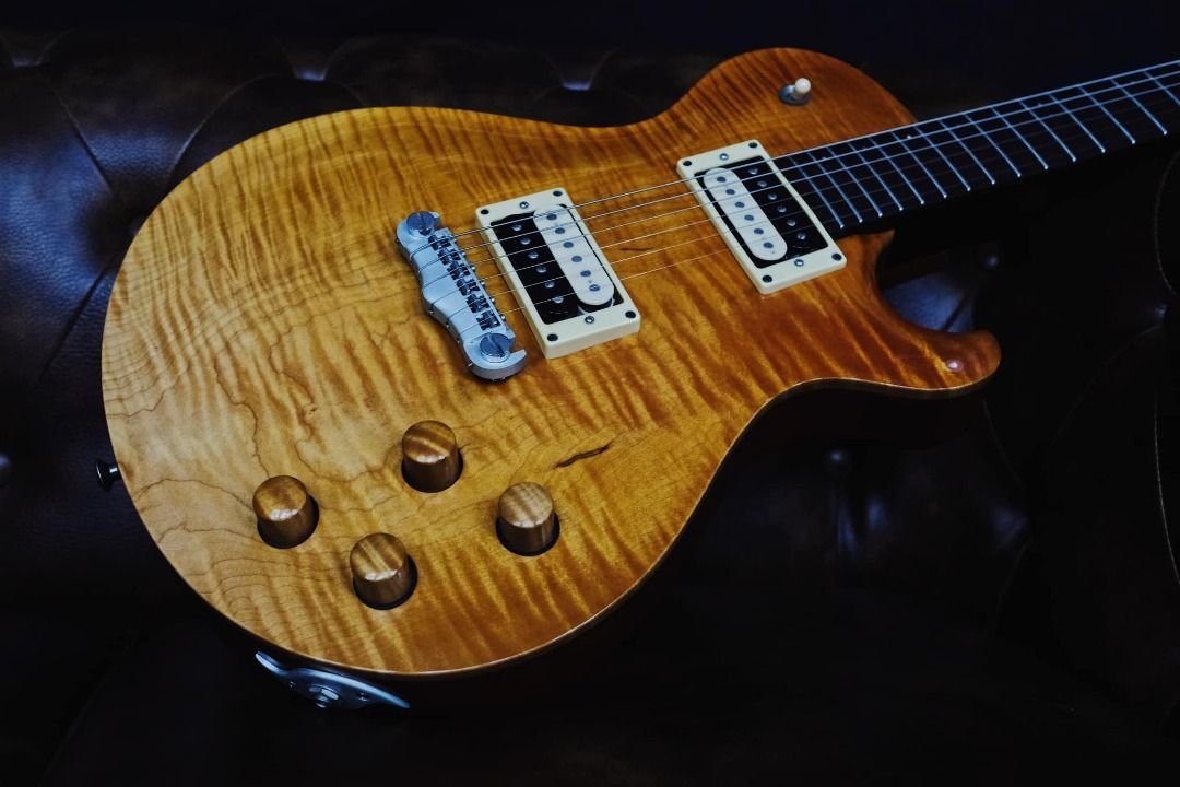 Schroeder Radio Lane Trad. Singlecut Custom (Used)