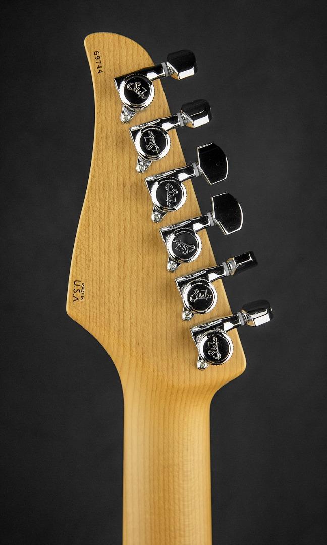 Suhr Dealer Select Classic S Black Roasted Maple Fingerboard