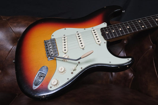 Fender Custom Shop '62 Stratocaster Relic Masterbuilt by Dennis Galuzka (Used)