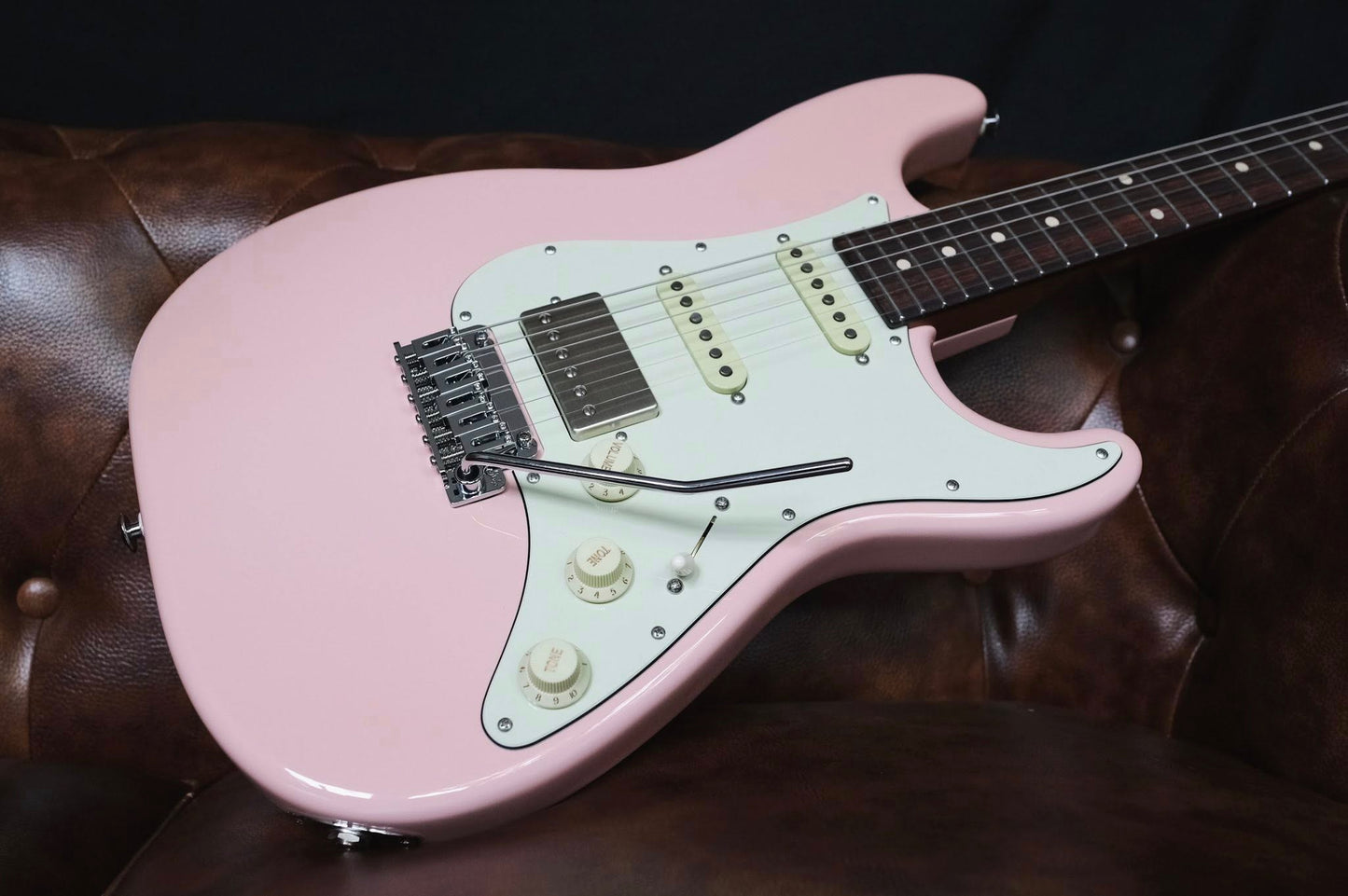 Suhr Classic S Dealer Select 2025 Shell Pink