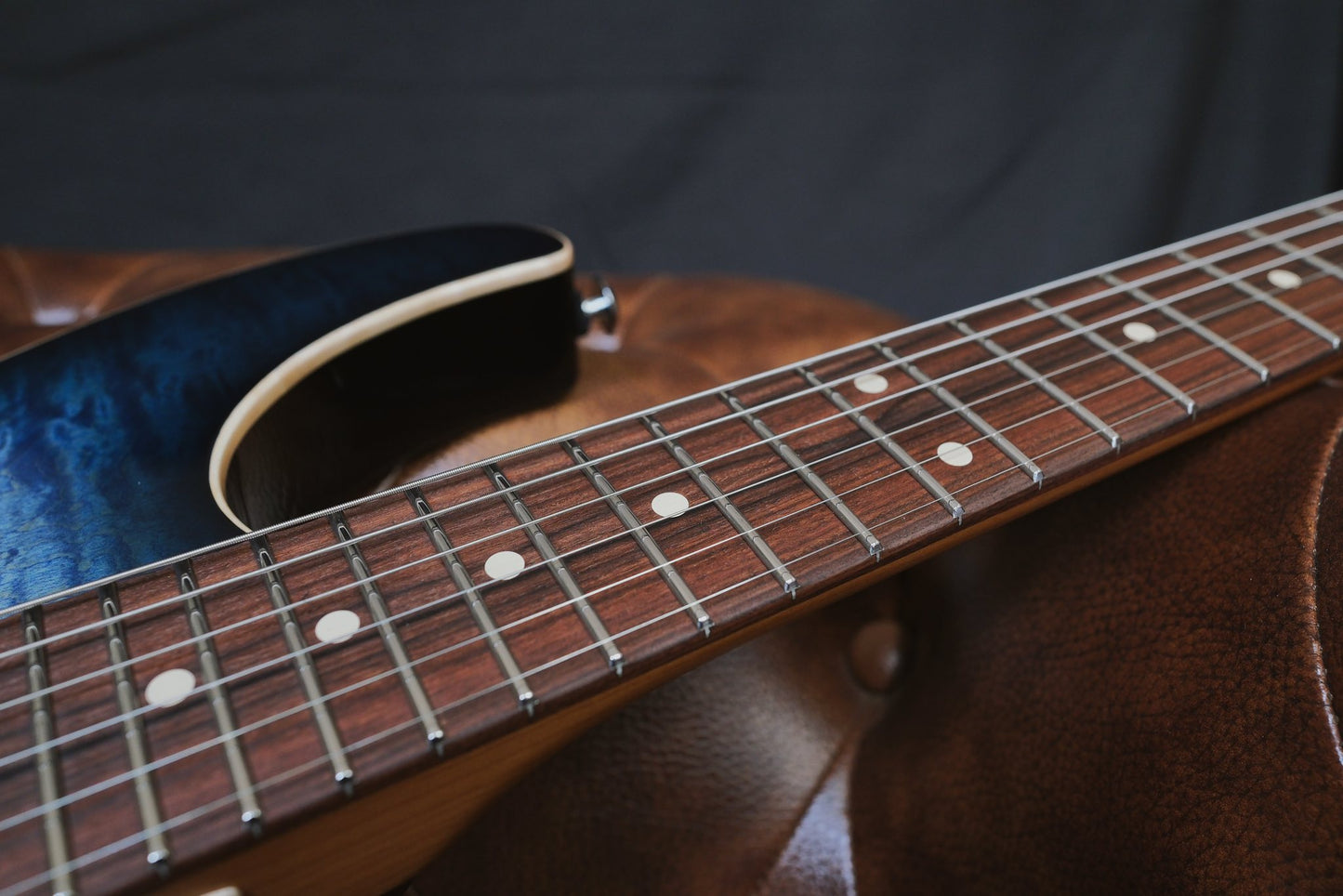 Suhr Modern Plus Trans Whale Blue Burst 85595