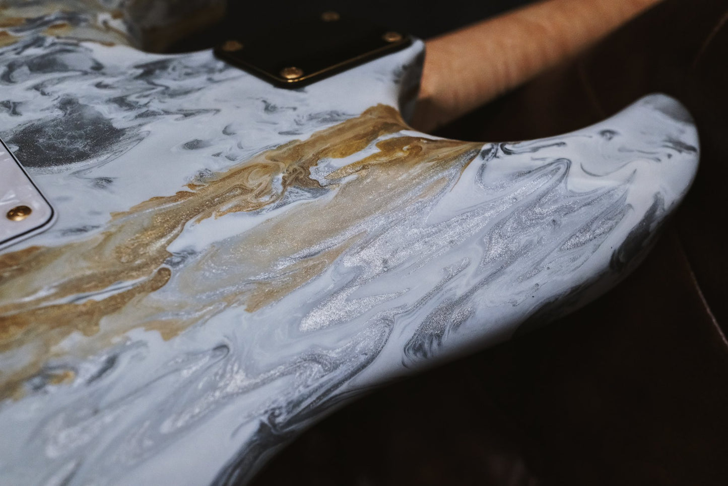 James Tyler Japan Studio Elite HD White Shmear Faux Matching Headstock