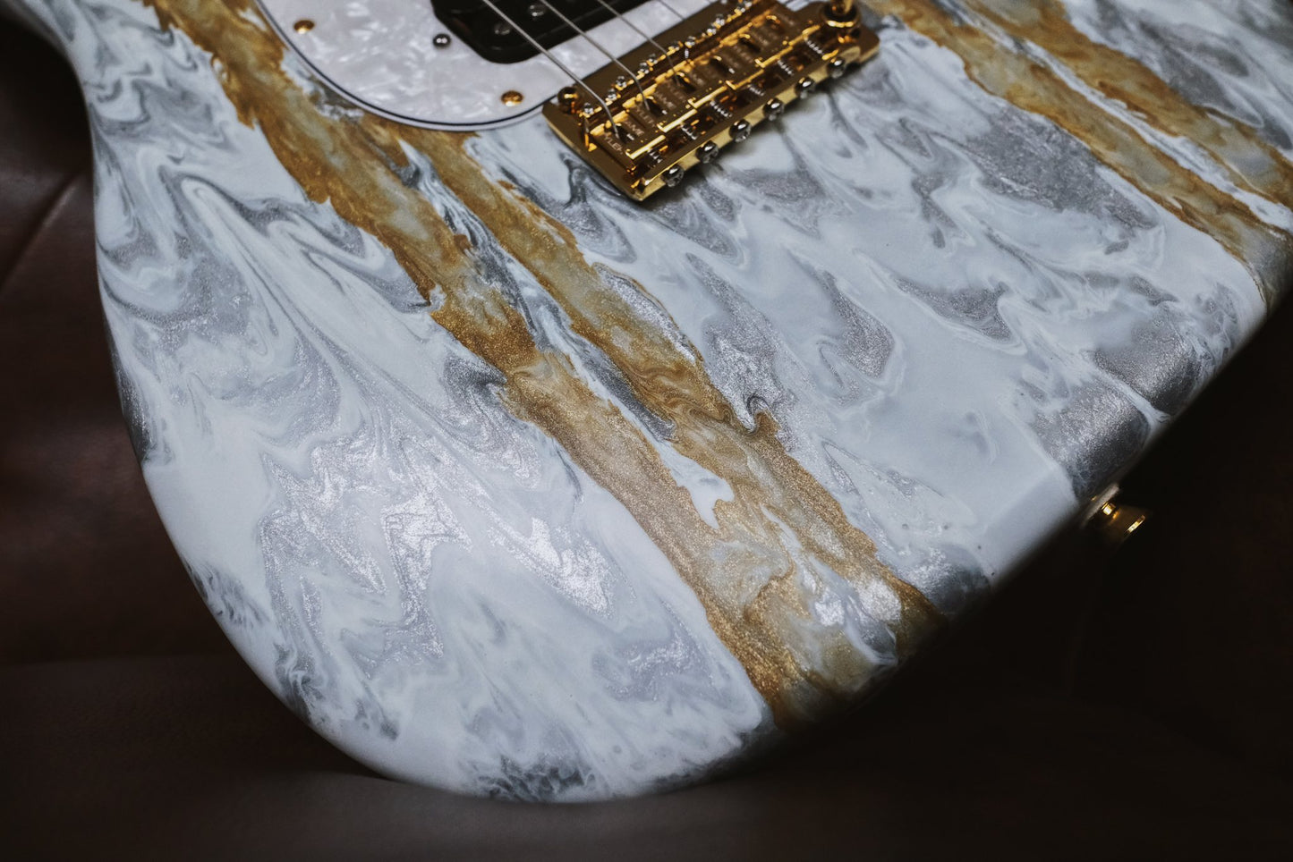 James Tyler Japan Studio Elite HD White Shmear Faux Matching Headstock