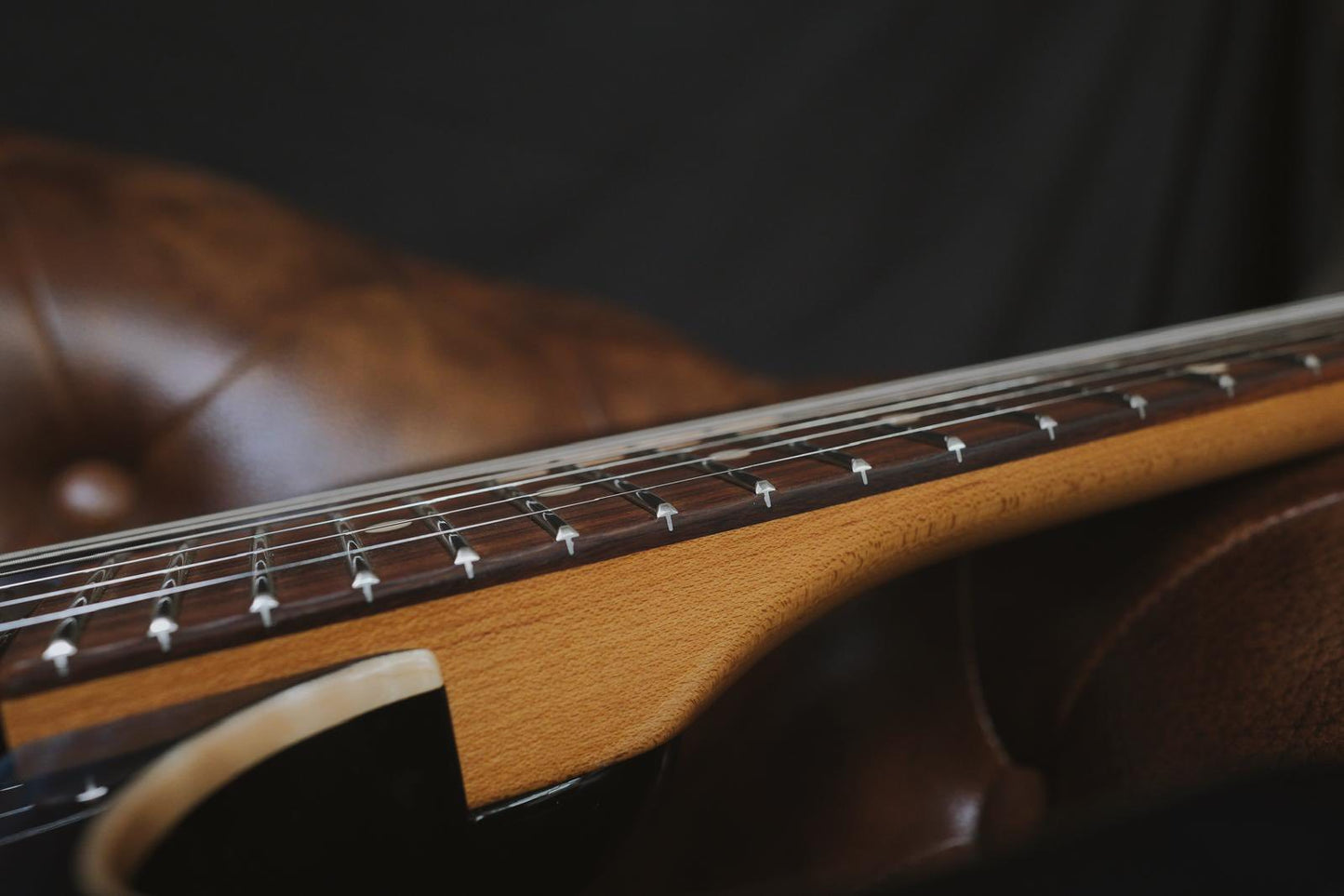 Suhr Modern Plus Trans Whale Blue Burst 83227