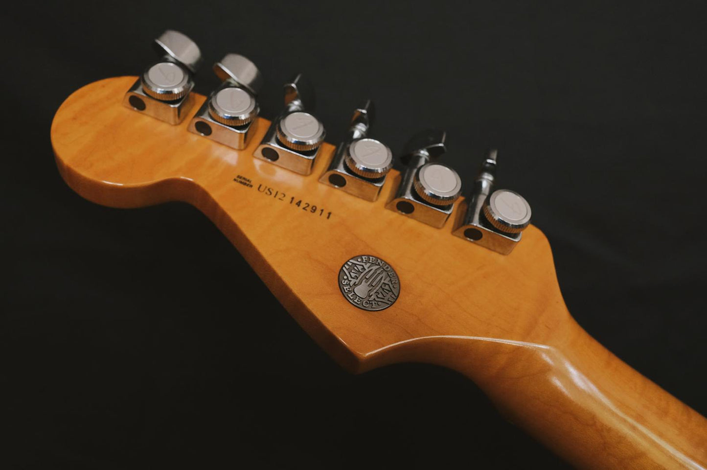 Fender Select Stratocaster Dark Cherry Burst (Used)