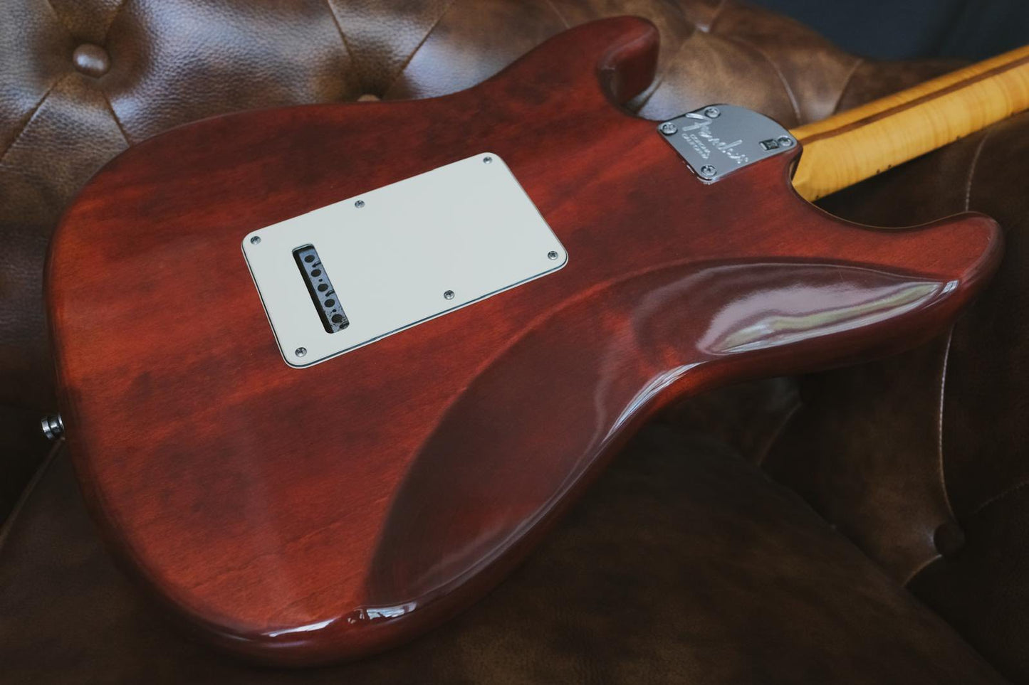 Fender Select Stratocaster Dark Cherry Burst (Used)