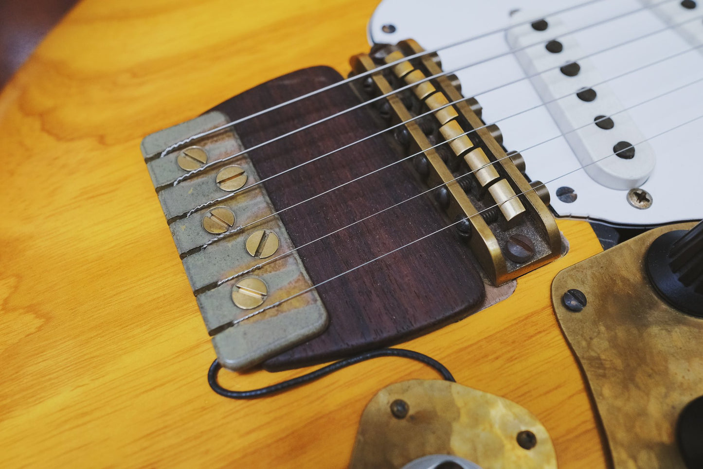 Fender Custom Shop Alligator Strat Masterbuilt (Used)