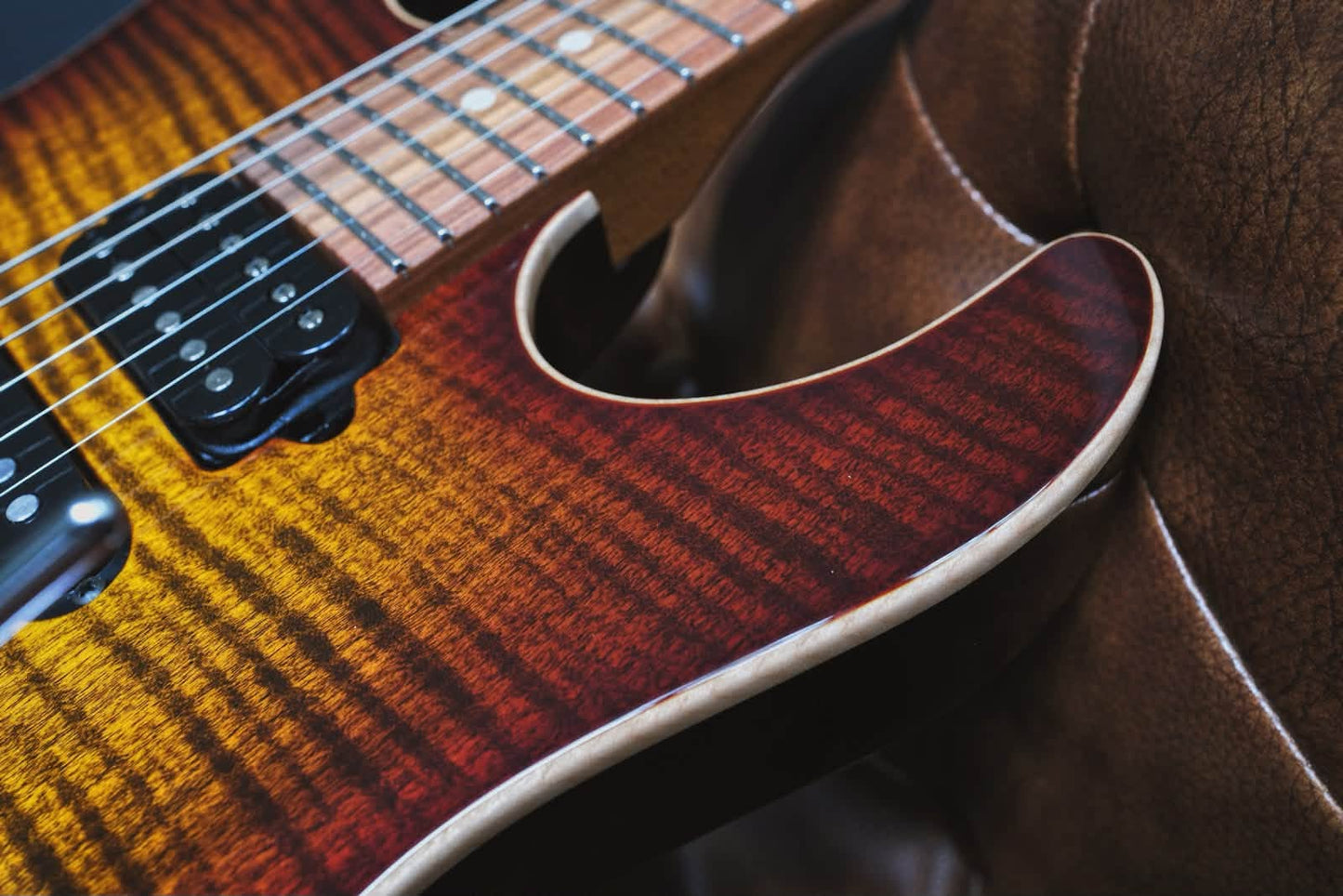 Suhr Modern Plus Bengal Burst 85624