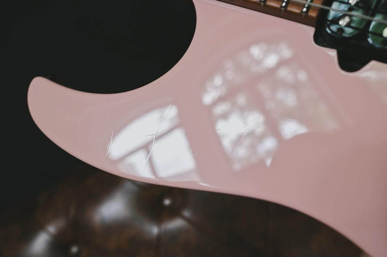 Suhr Modern Antique Limited Edition Shell Pink 90550