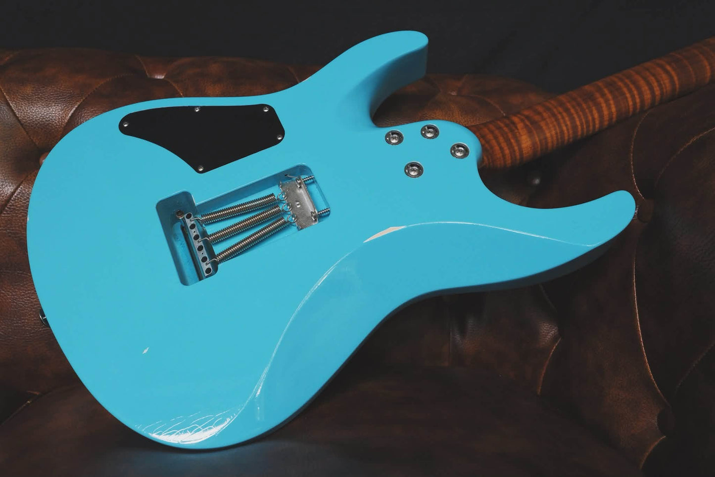 Suhr Modern Antique Limited Edition Daphne Blue 90551