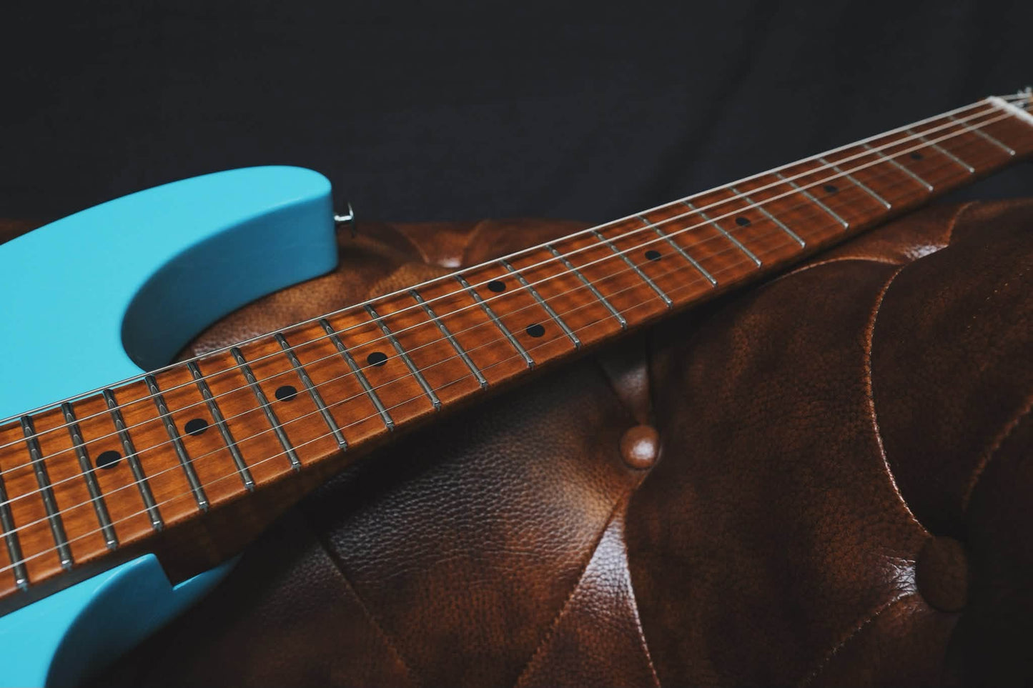 Suhr Modern Antique Limited Edition Daphne Blue 90551
