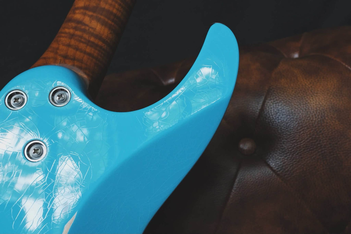 Suhr Modern Antique Limited Edition Daphne Blue 90551