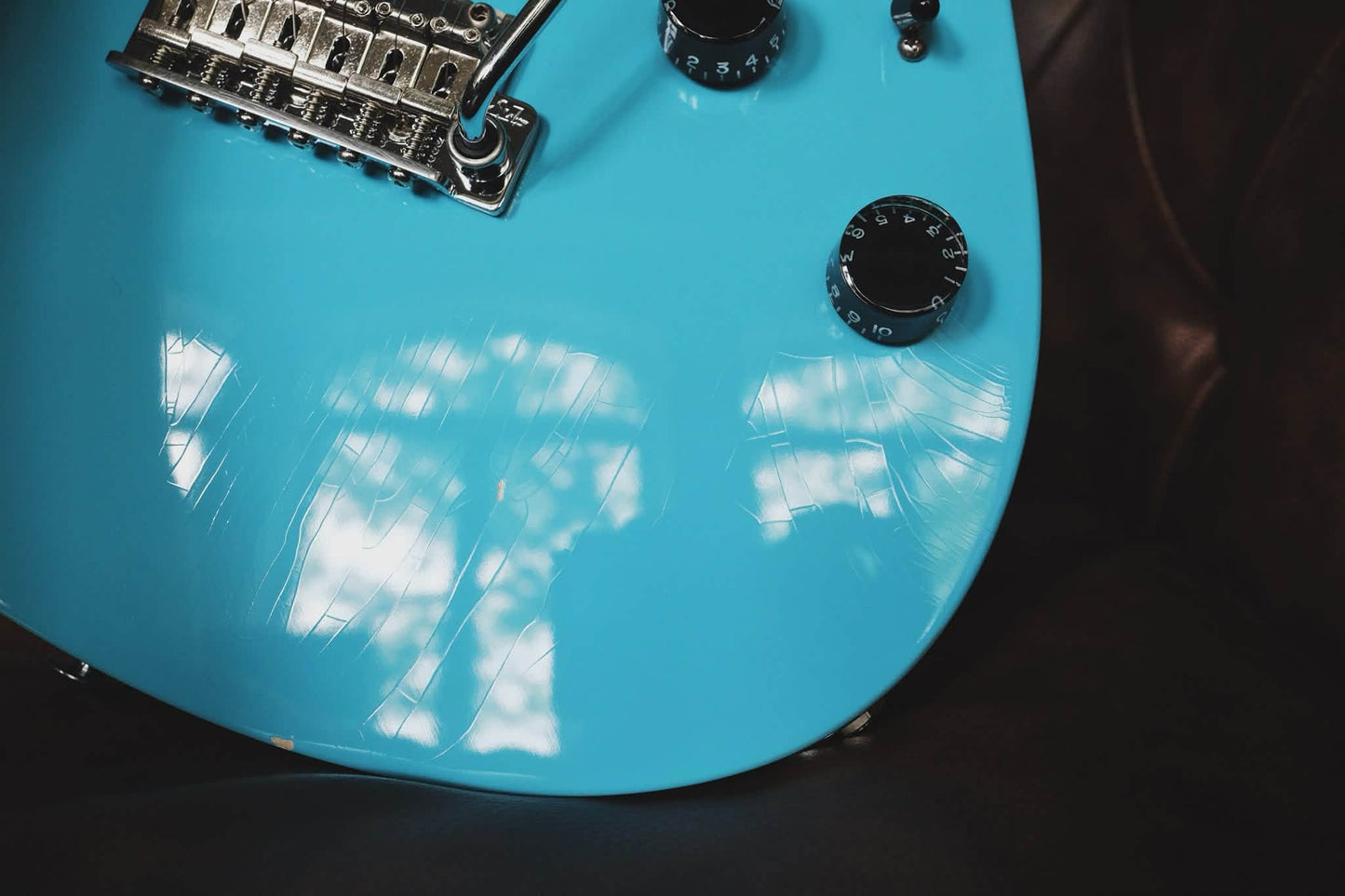 Suhr Modern Antique Limited Edition Daphne Blue 90551