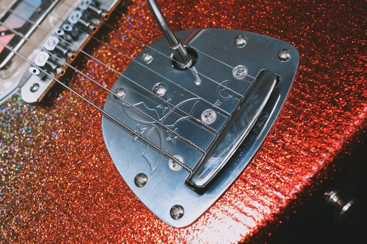 Novo Signature Serus J (Dennis Fano) – Dark Side Sparkle