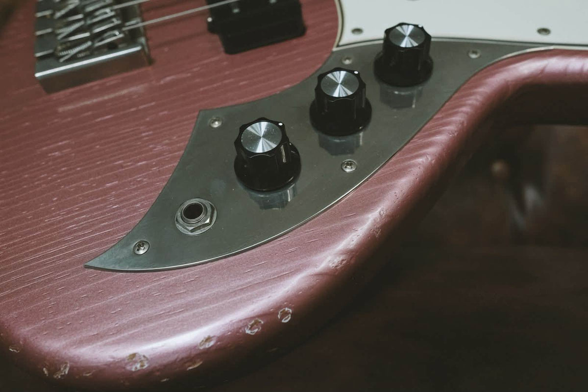 Novo Ivorus Bass - Burgundy Mist