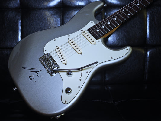 Schecter USA Nick Johnston Atomic Silver Signed By Nick Johnston (Used)