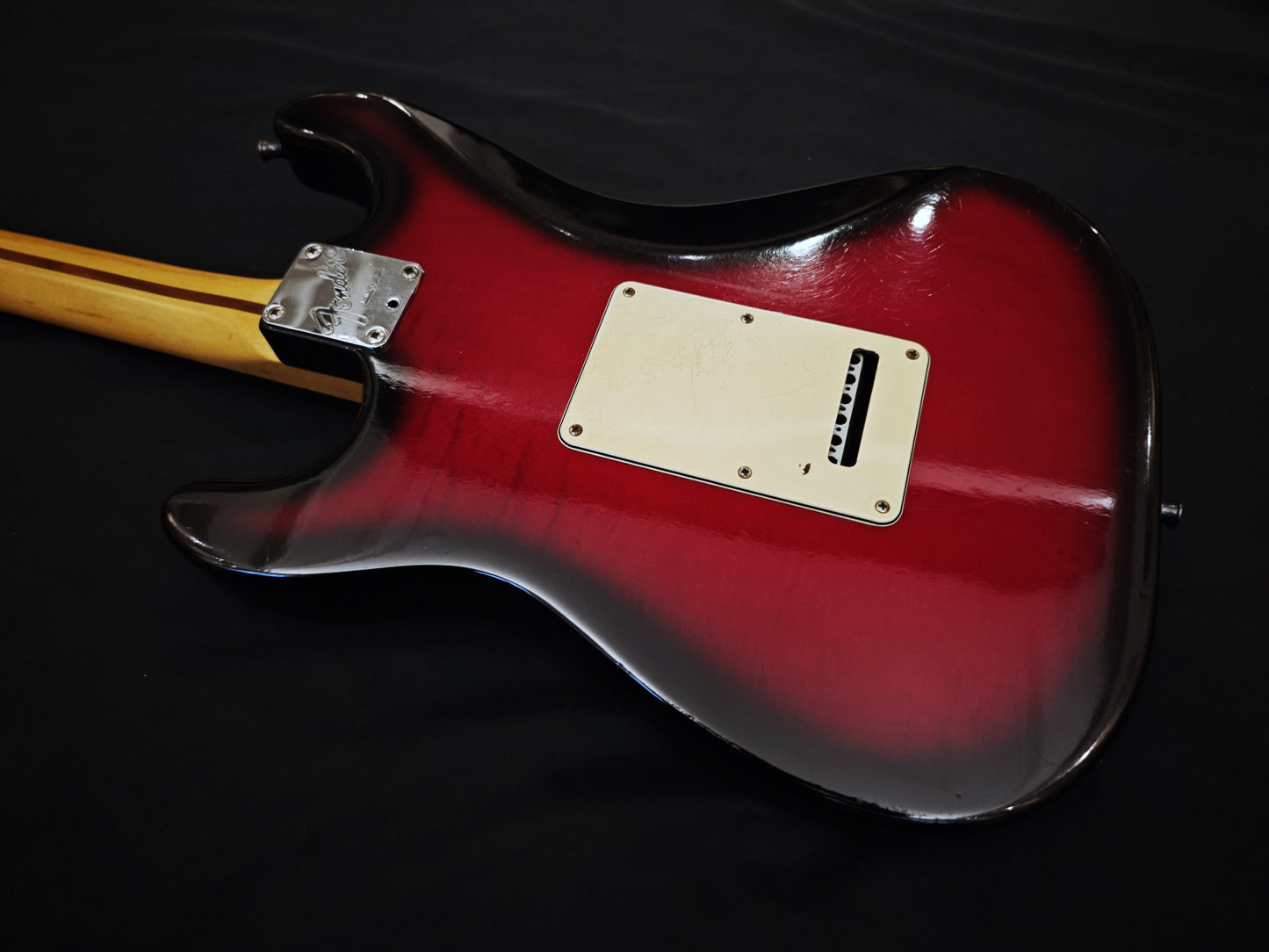 Fender Strat Ultra Crimson Burst (Used)
