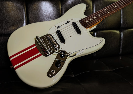 Fender Japan Traditional 60s Mustang Olympic White / Red (Used)